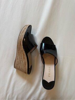 PRADA | Black Patent Leather Espadrille Wedge Slide | 39
